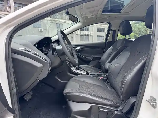 Ford Focus 2012