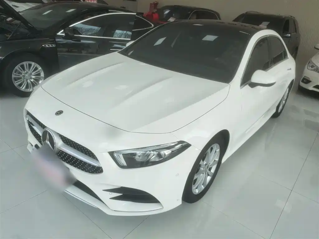 Mercedes-Benz A-Class 2020 — фото 1