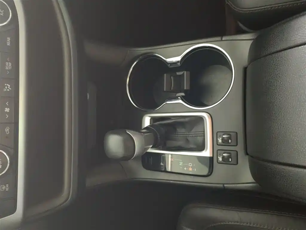 Toyota Highlander 2017 — фото 10