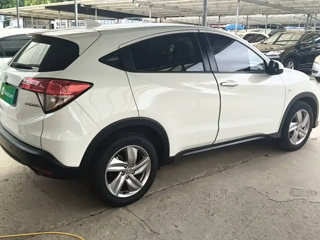 Honda Vezel 2020 — фото 7