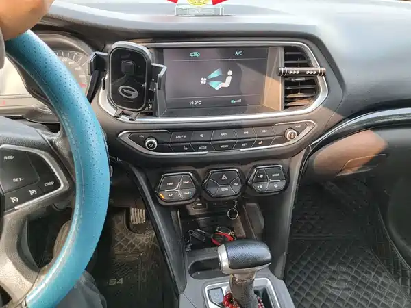 GAC Trumpchi GS4 2016