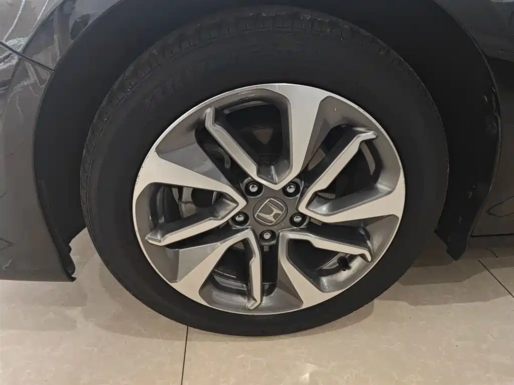 Honda Inspire 2020 — фото 25