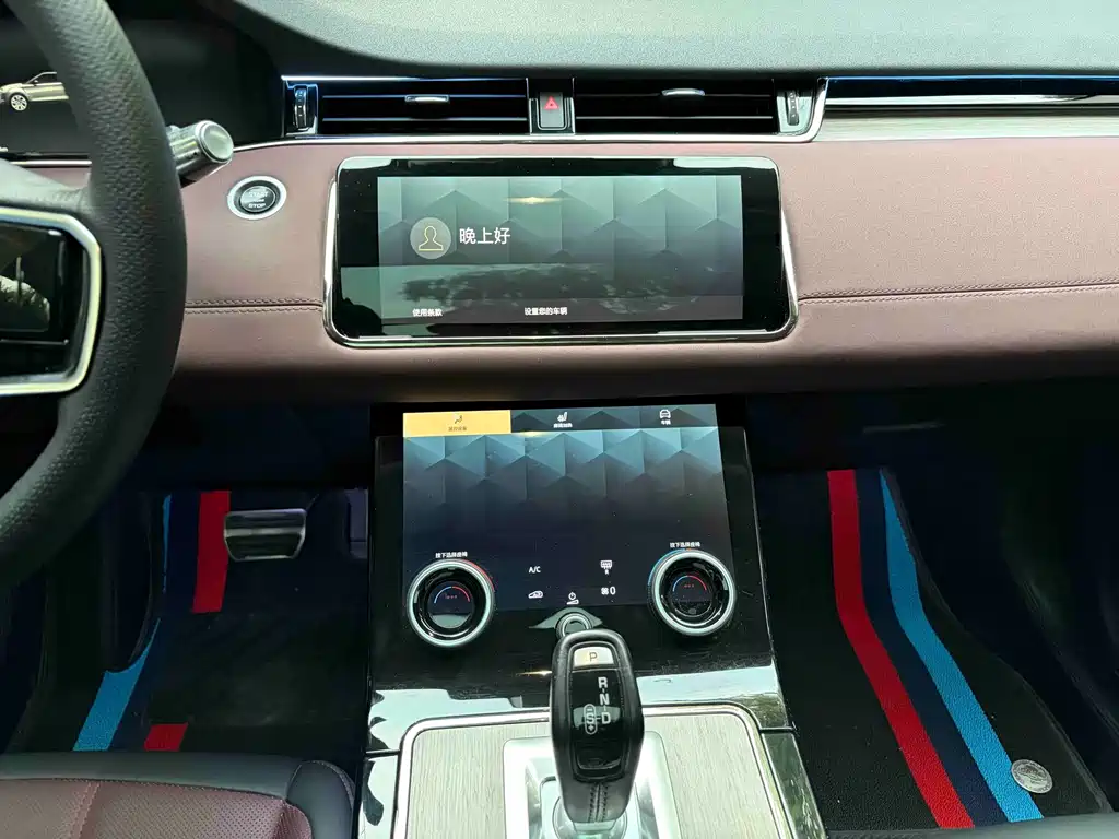 Land Rover Evoque 2023 — фото 12