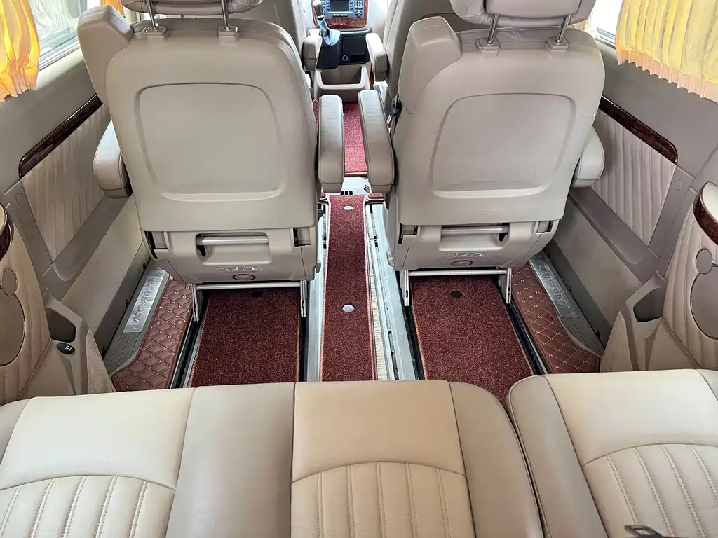 Mercedes-Benz Viano 2017 — фото 27