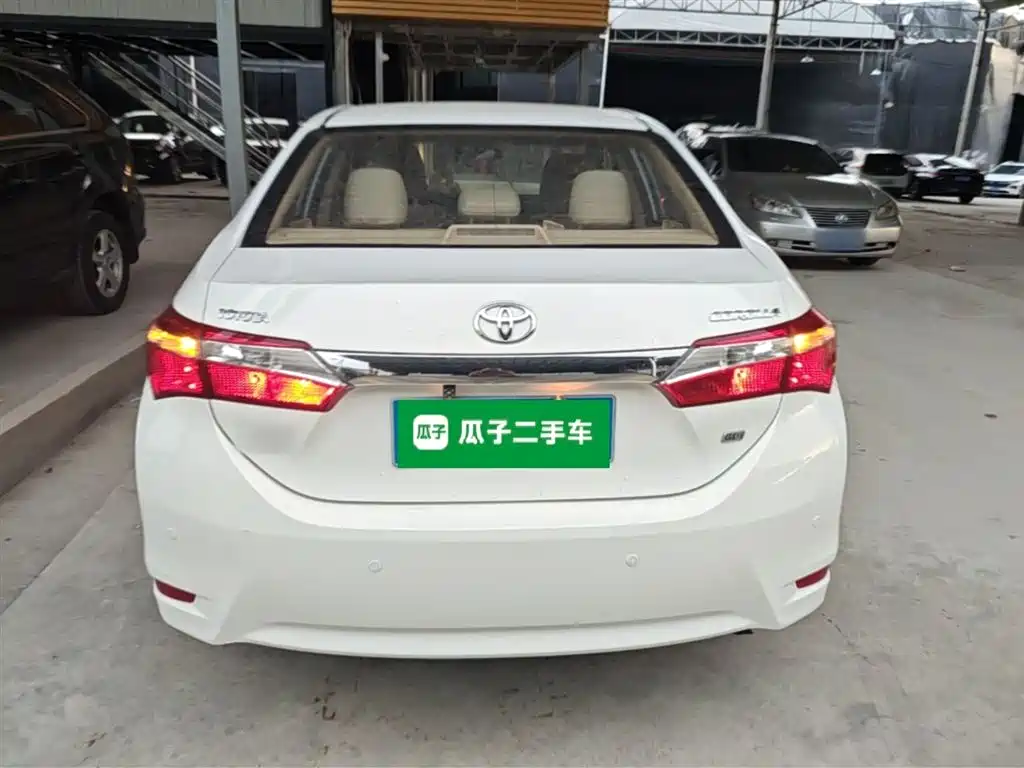 Toyota Corolla 2015 — фото 6