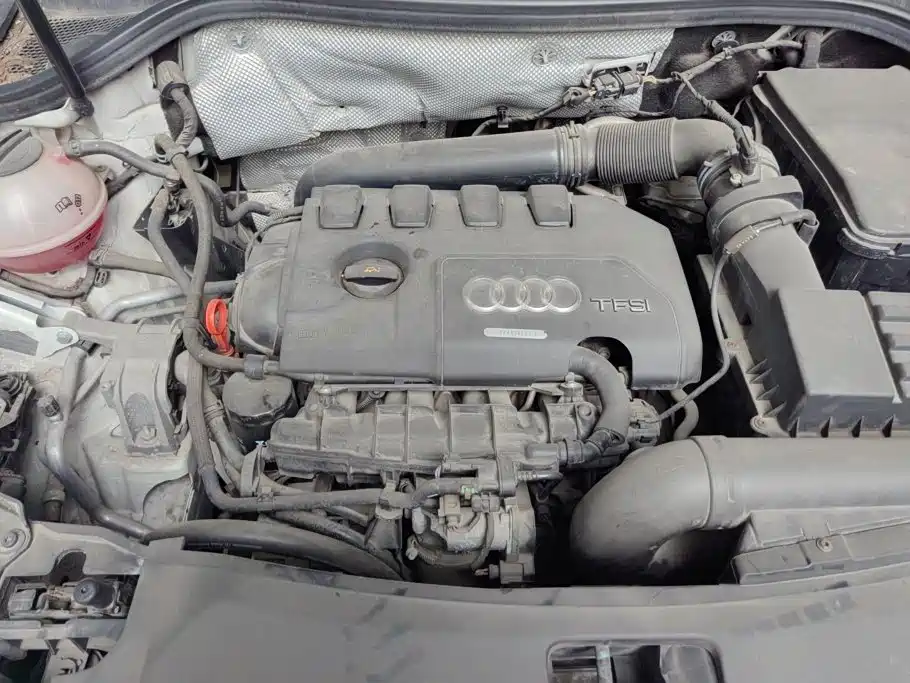 Audi Q3 2014 — фото 10