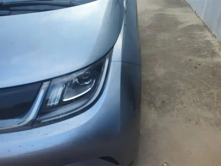 BYD Dolphin 2023
