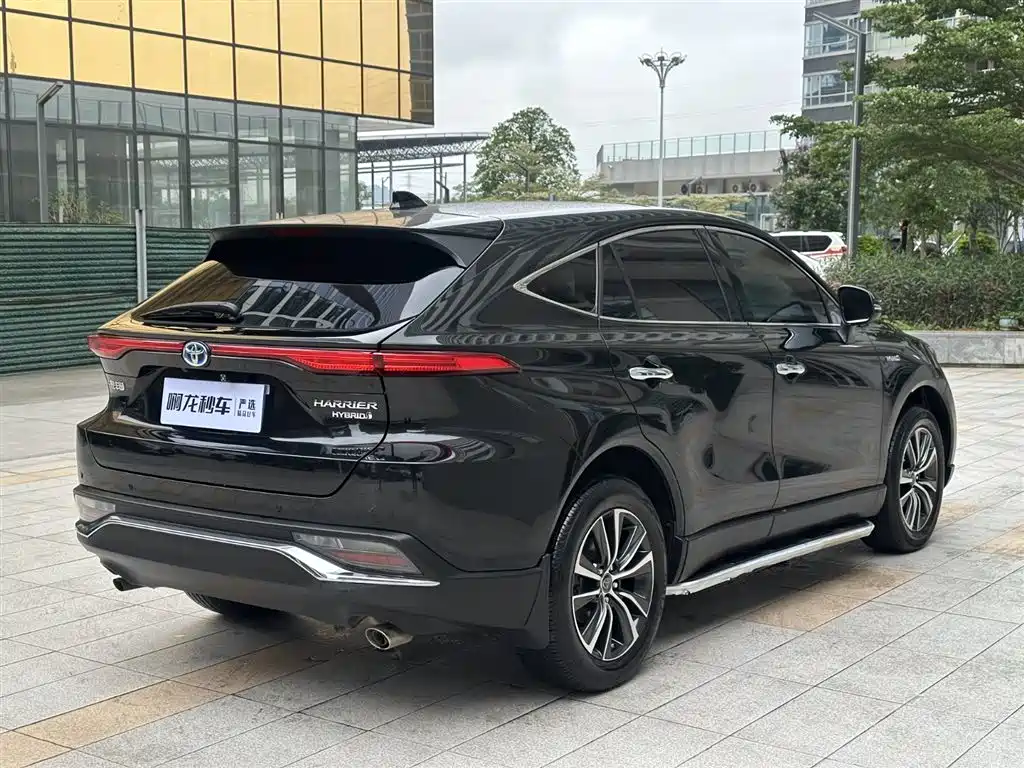 Toyota Harrier 2023 — фото 4