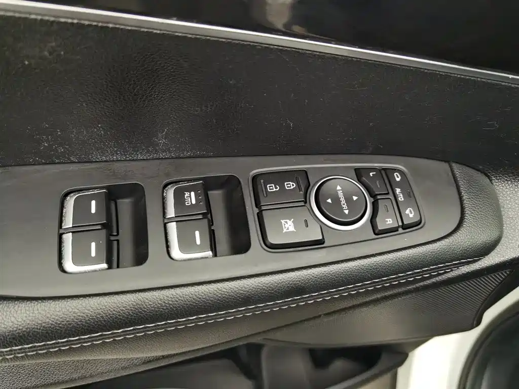 Kia Sorento 2015 — фото 9