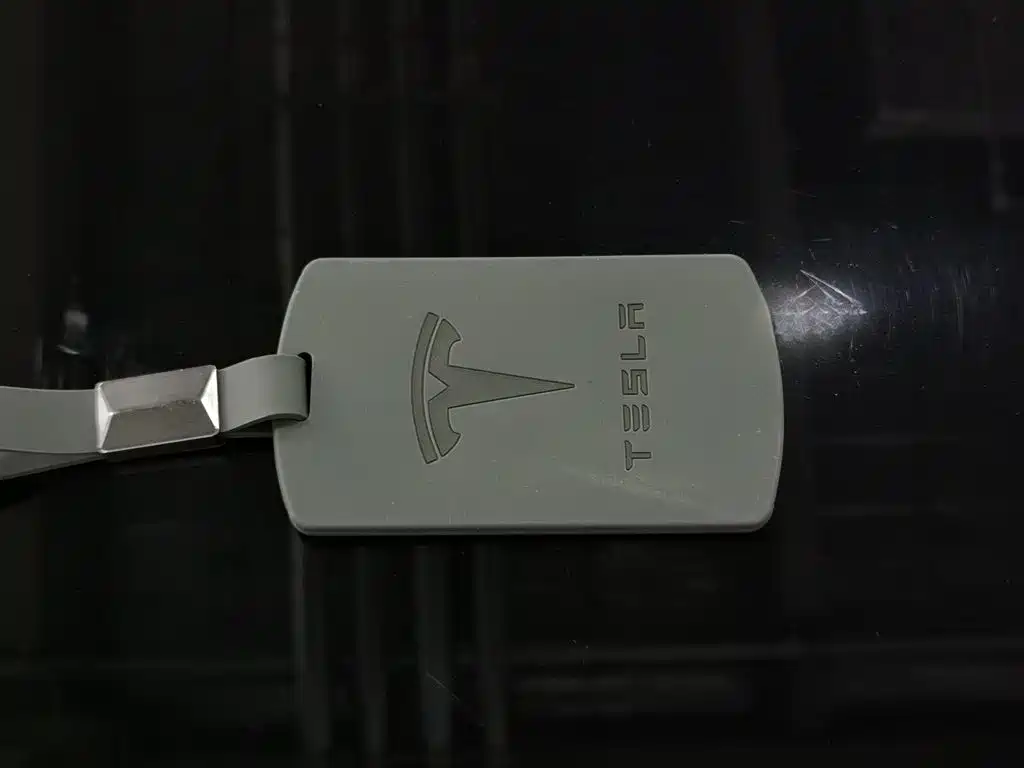 Tesla Model 3 2022 — фото 19
