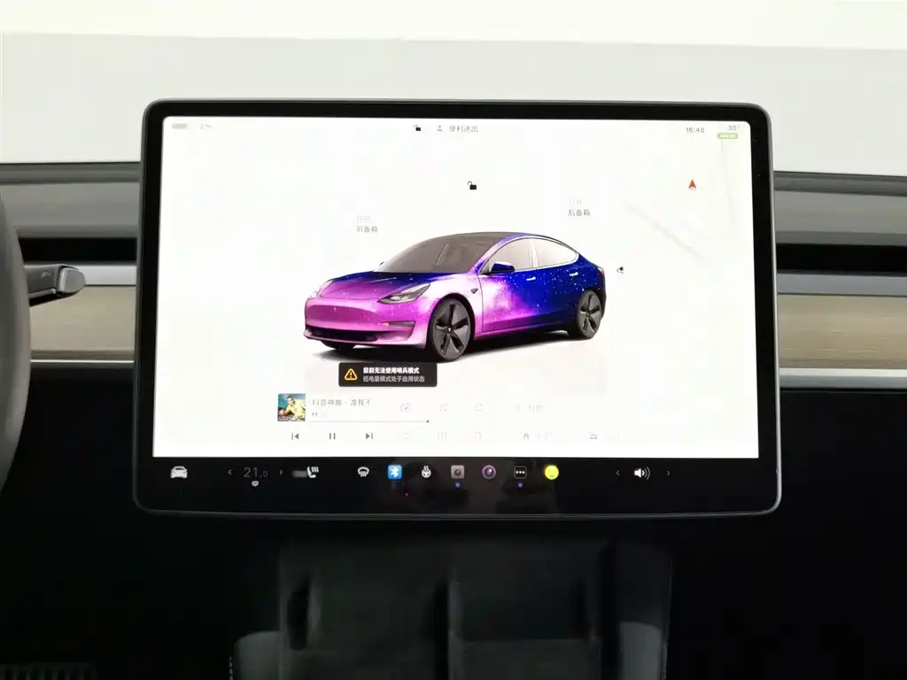 Tesla Model 3 2022 — фото 12