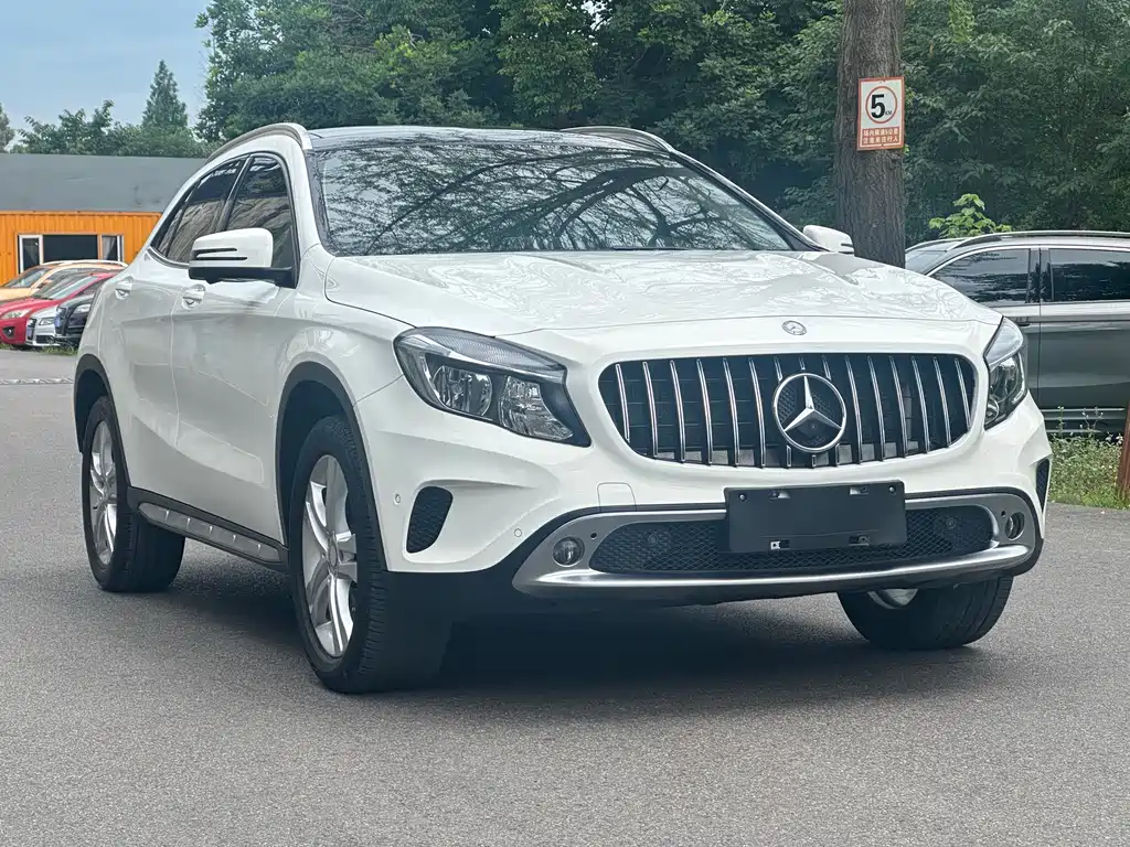 Mercedes-Benz GLA 2016 — фото 3