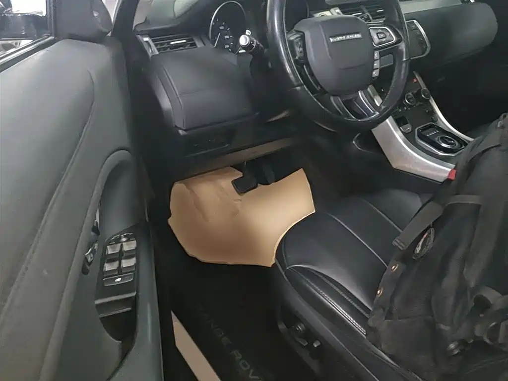 Land Rover Evoque 2017 — фото 15
