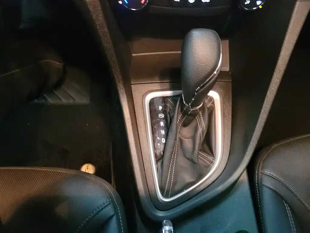 Buick Excelle 2022 — фото 14