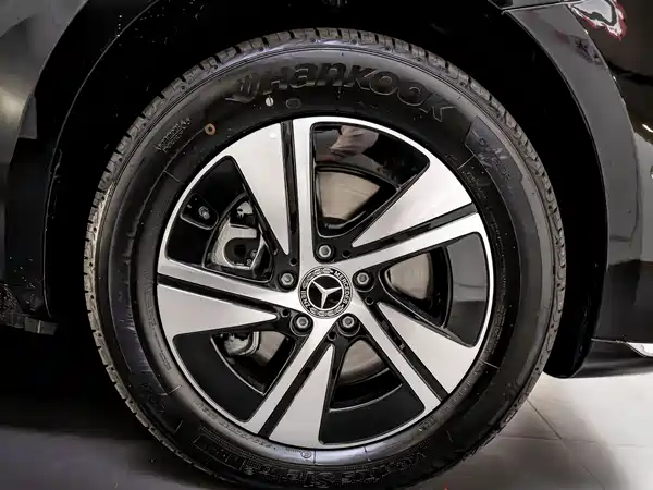 Mercedes-Benz Vito 2024