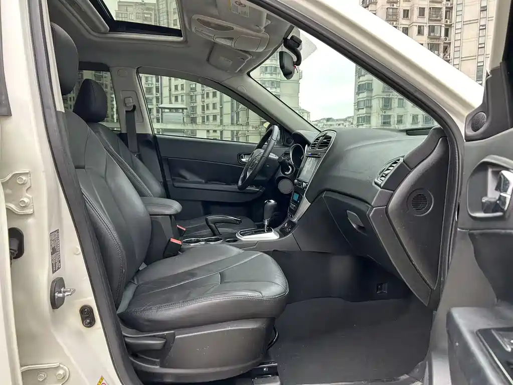 GAC Motor Trumpchi GS5 2014 — фото 15