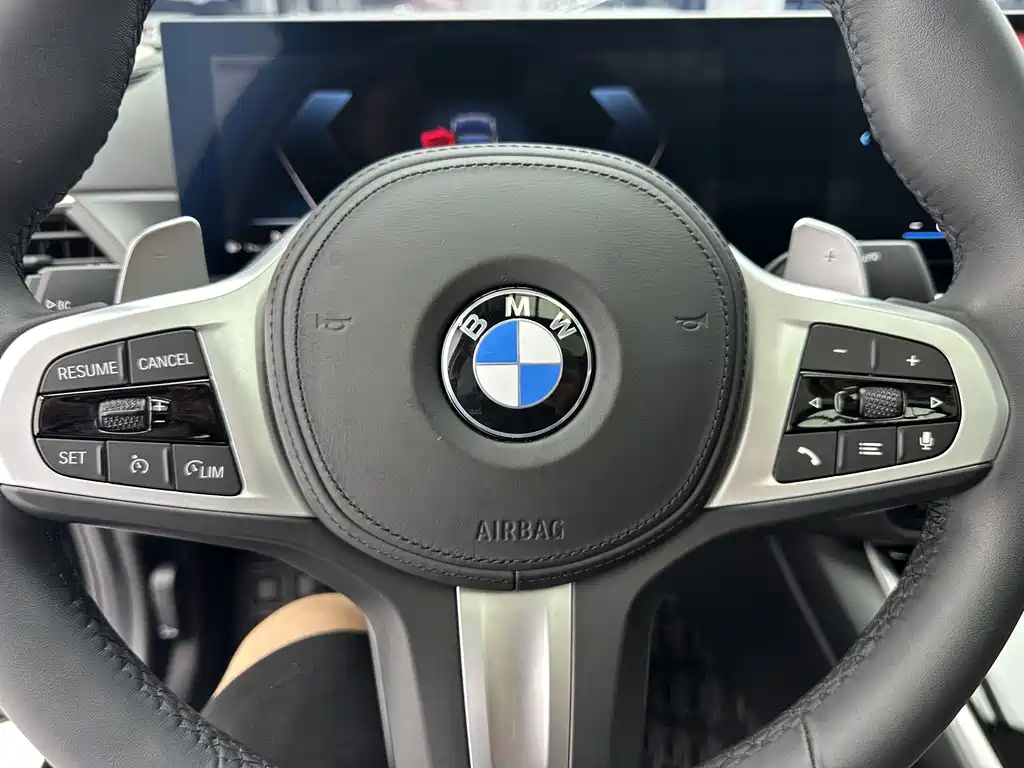 BMW 3 Series 2023 — фото 13