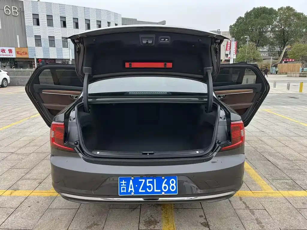 Volvo S90 2021 — фото 18