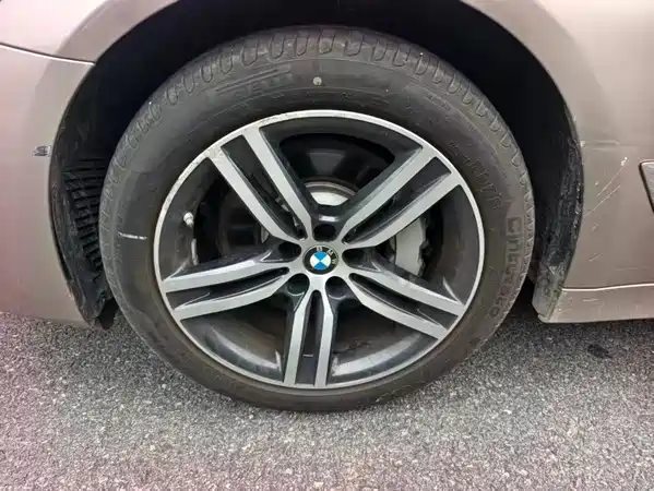 BMW 5 Series 2021
