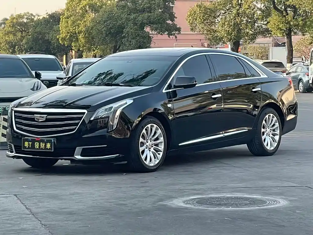 Cadillac XTS 2019 — фото 2