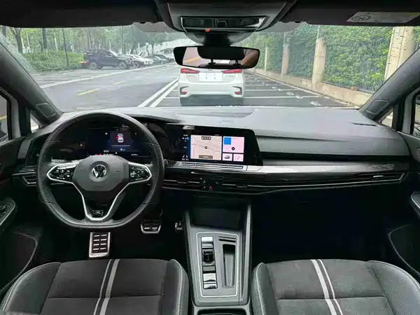 Volkswagen Golf 2022