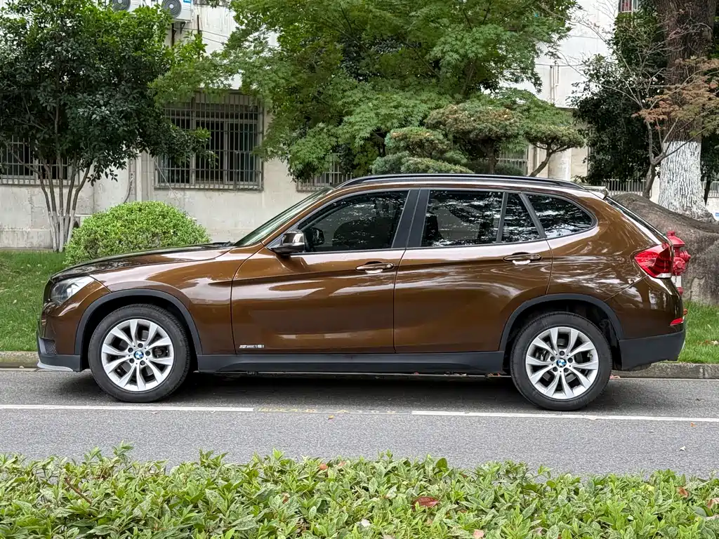 BMW X1 2015 — фото 3