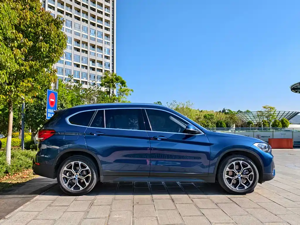 BMW X1 2022 — фото 4