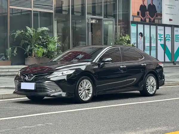 Toyota Camry 2019