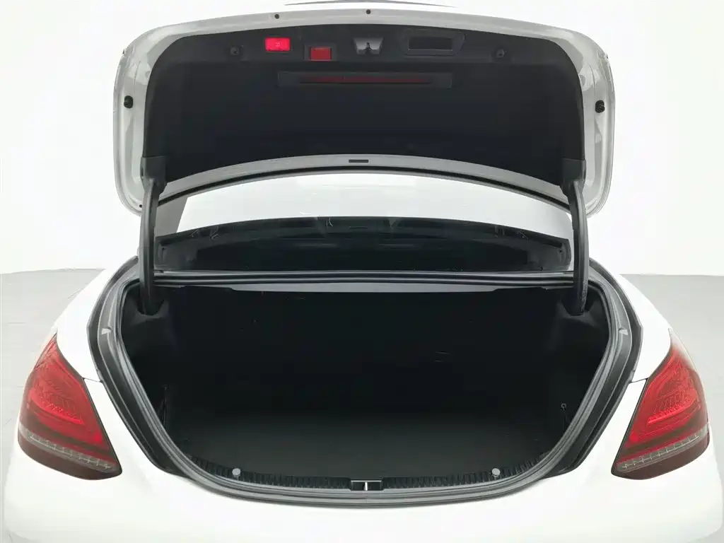 Mercedes-Benz C-Class 2021 — фото 16