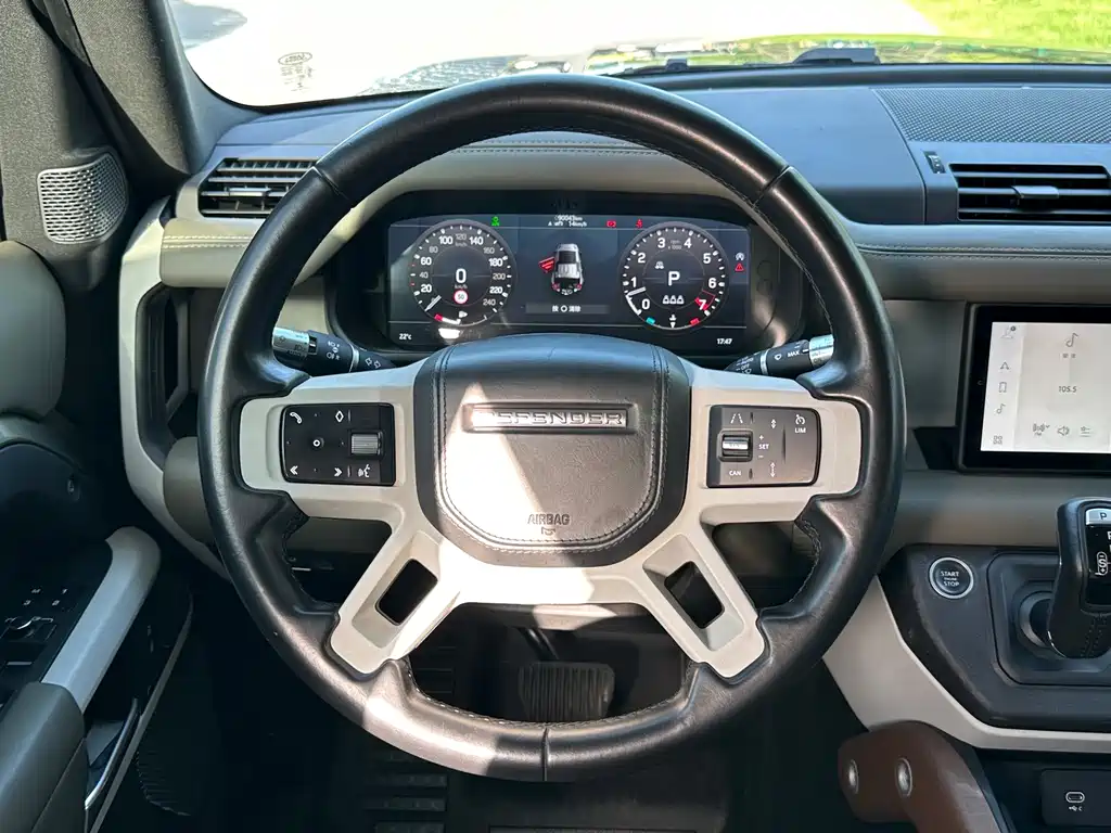 Land Rover Defender 2021 — фото 15