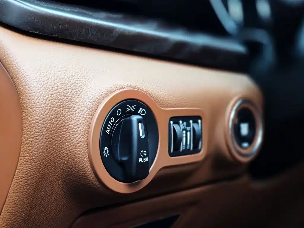 Maserati Quattroporte 2018 — фото 8