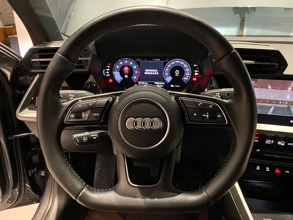 Audi A3 2021 — фото 12