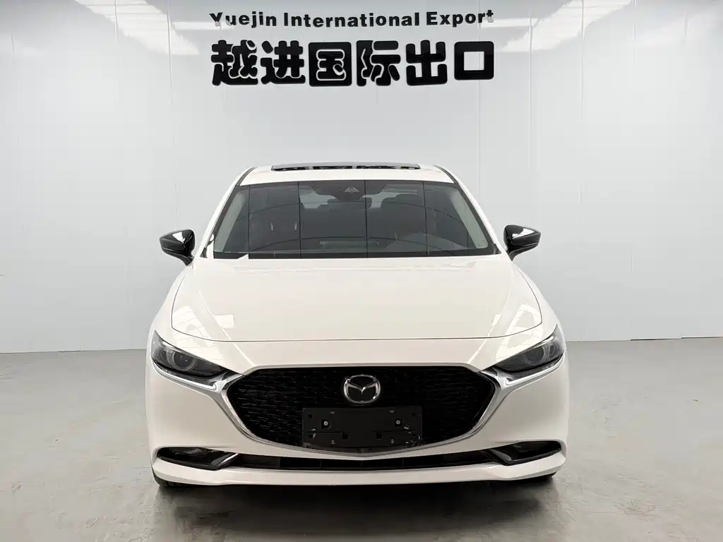 Mazda 3 Axela 2023 — фото 2