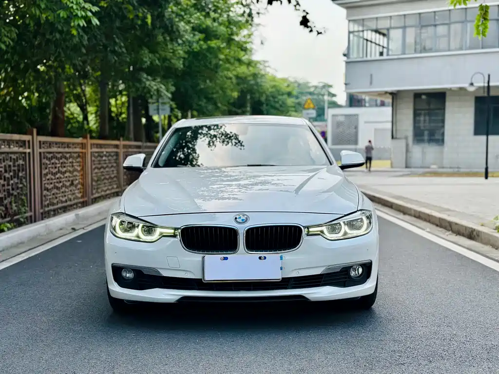 BMW 3 Series 2017 — фото 2