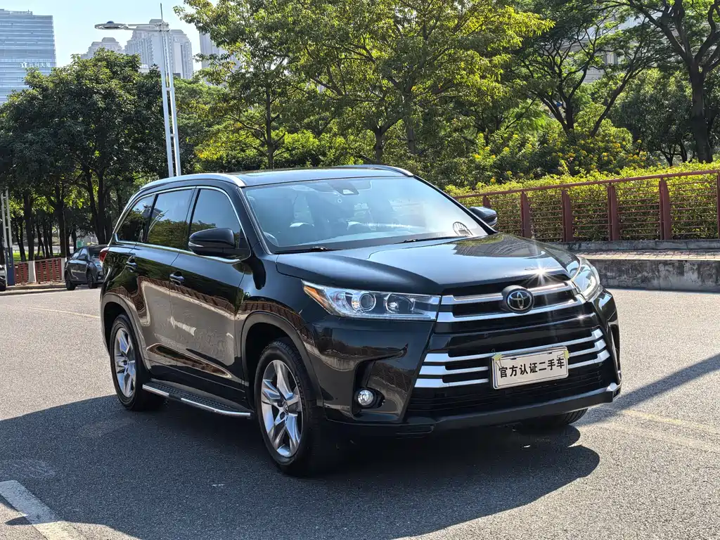Toyota Highlander 2020 — фото 3