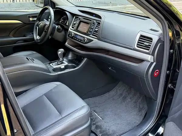 Toyota Highlander 2015