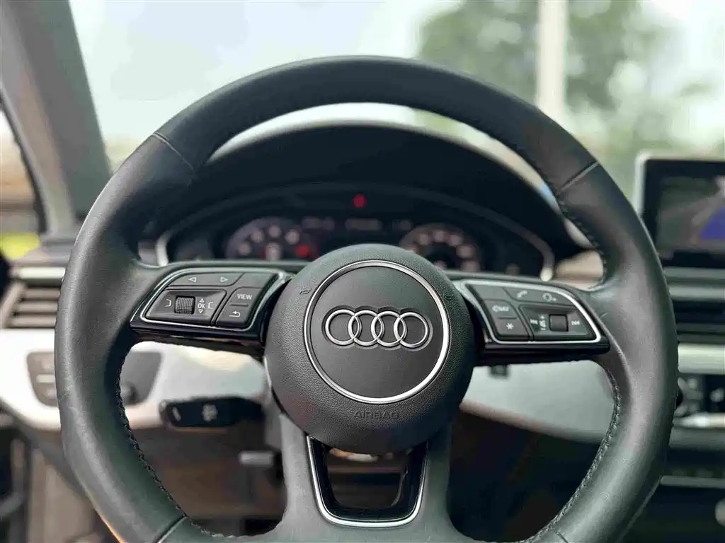 Audi A4L 2020 — фото 12