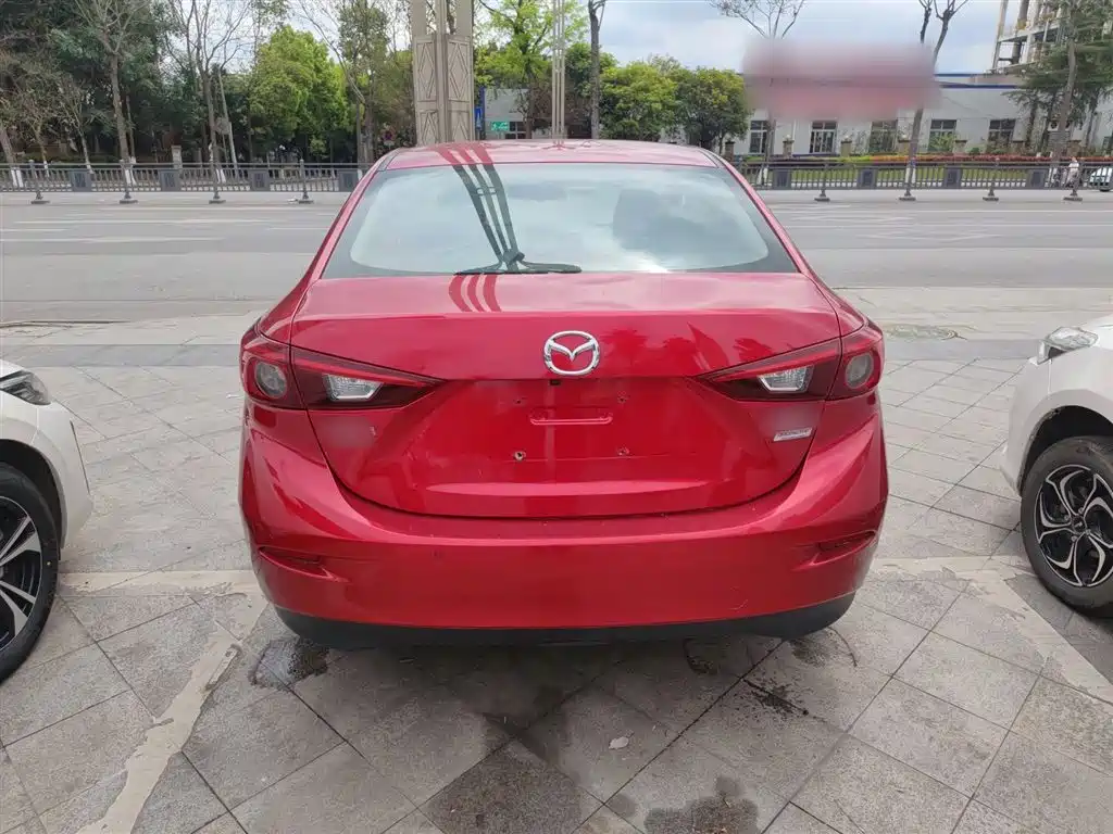 Mazda 3 Axela 2018 — фото 6