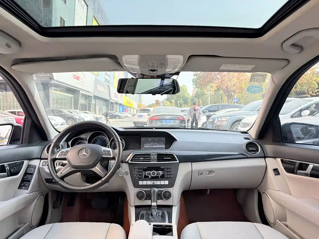 Mercedes-Benz C-Class 2014 — фото 6