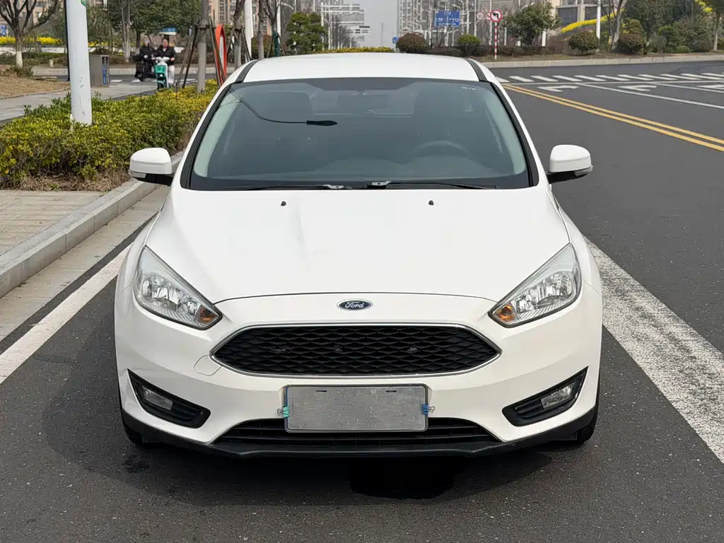 Ford Focus 2016 — фото 2
