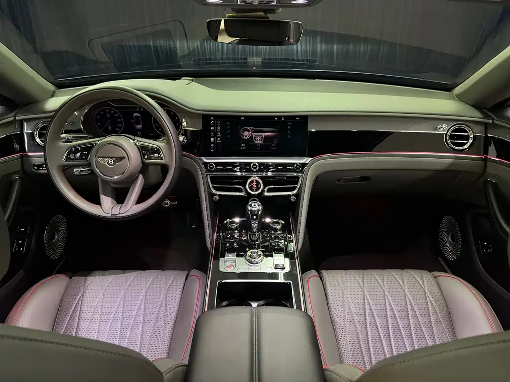 Bentley Flying Spur 2022 — фото 17