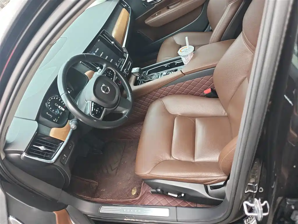 Volvo S90 2019 — фото 15