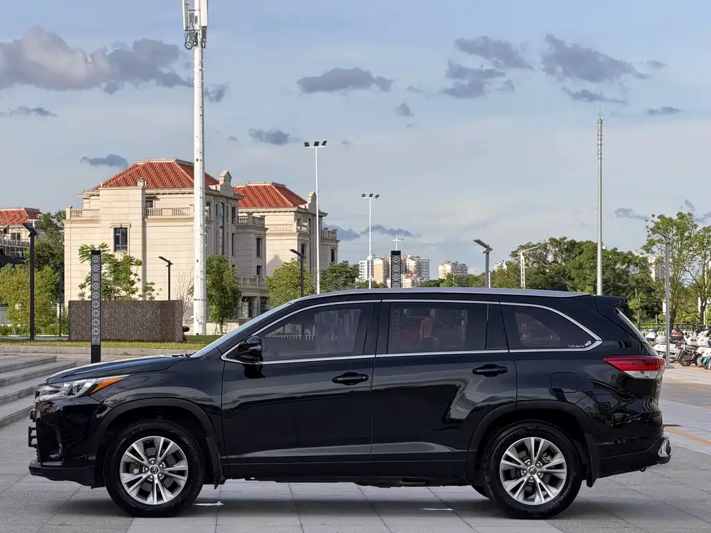 Toyota Highlander 2019