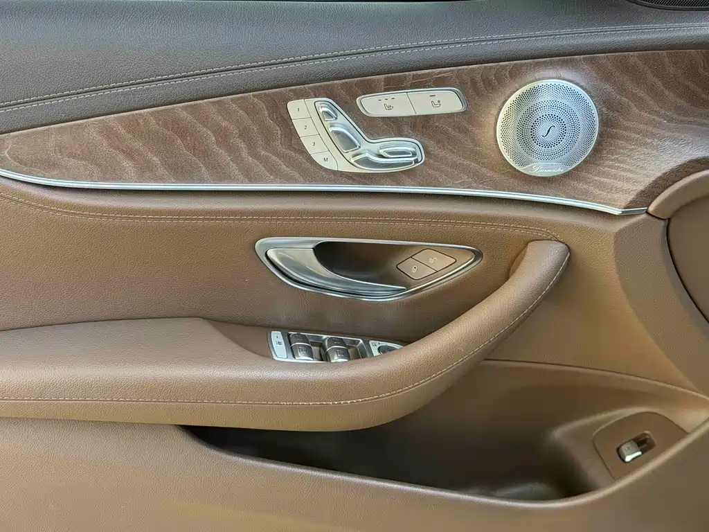 Mercedes-Benz E-Class 2019 — фото 5