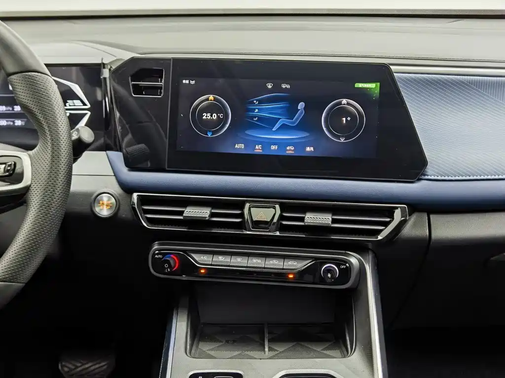 GAC Trumpchi GS3 2023 — фото 12