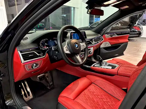 BMW 7 Series 2021