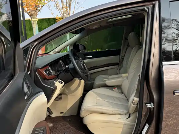 Buick GL8 2017