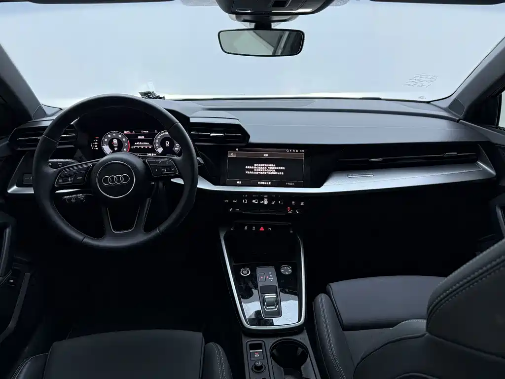 Audi A3 2023 — фото 22