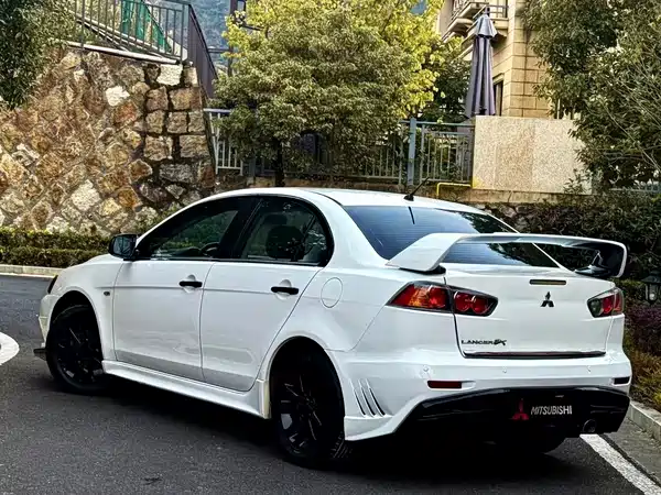 Mitsubishi Lancer EX 2013