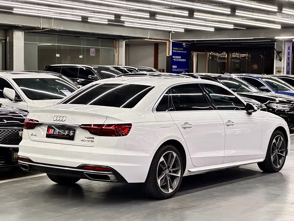 Audi A4L 2021 — фото 7